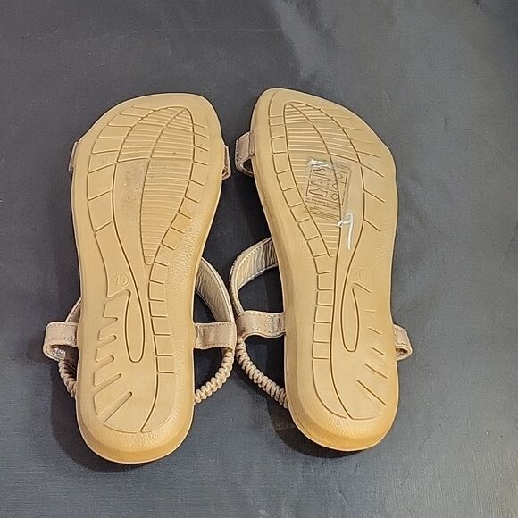 BRAND NEW ASHLEY BLUE  RHINESTONES EMBROIDERY ELASTIC BAND FISH MOUNT SANDAL - Picture 10 of 12